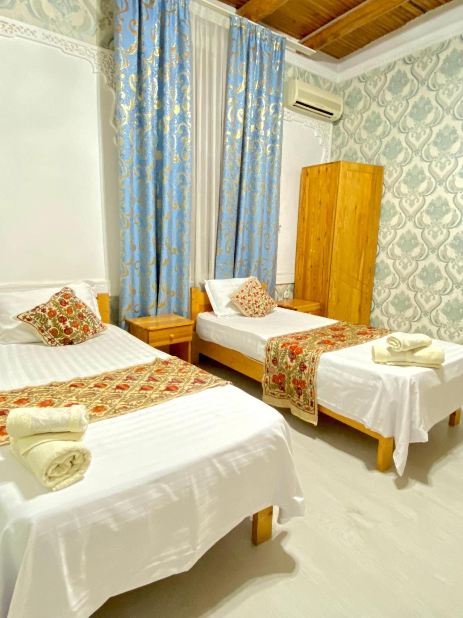 Antique Hotel In Old Town Бухара Екстер'єр фото